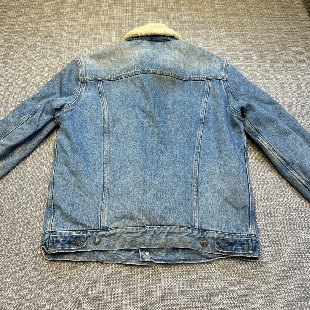 Levis‎ Sherpa Lined Denim Trucker Jacket Mens Medium Western Rancher Americana